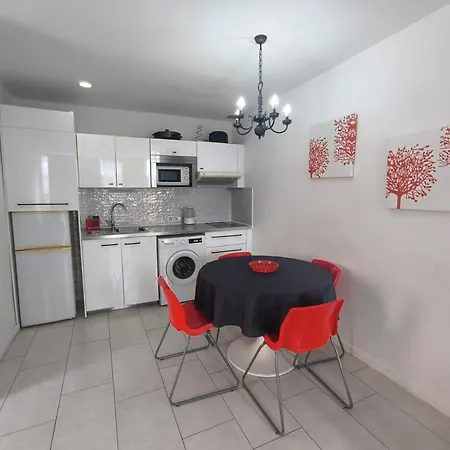 Parque Santiago Americas Apartment